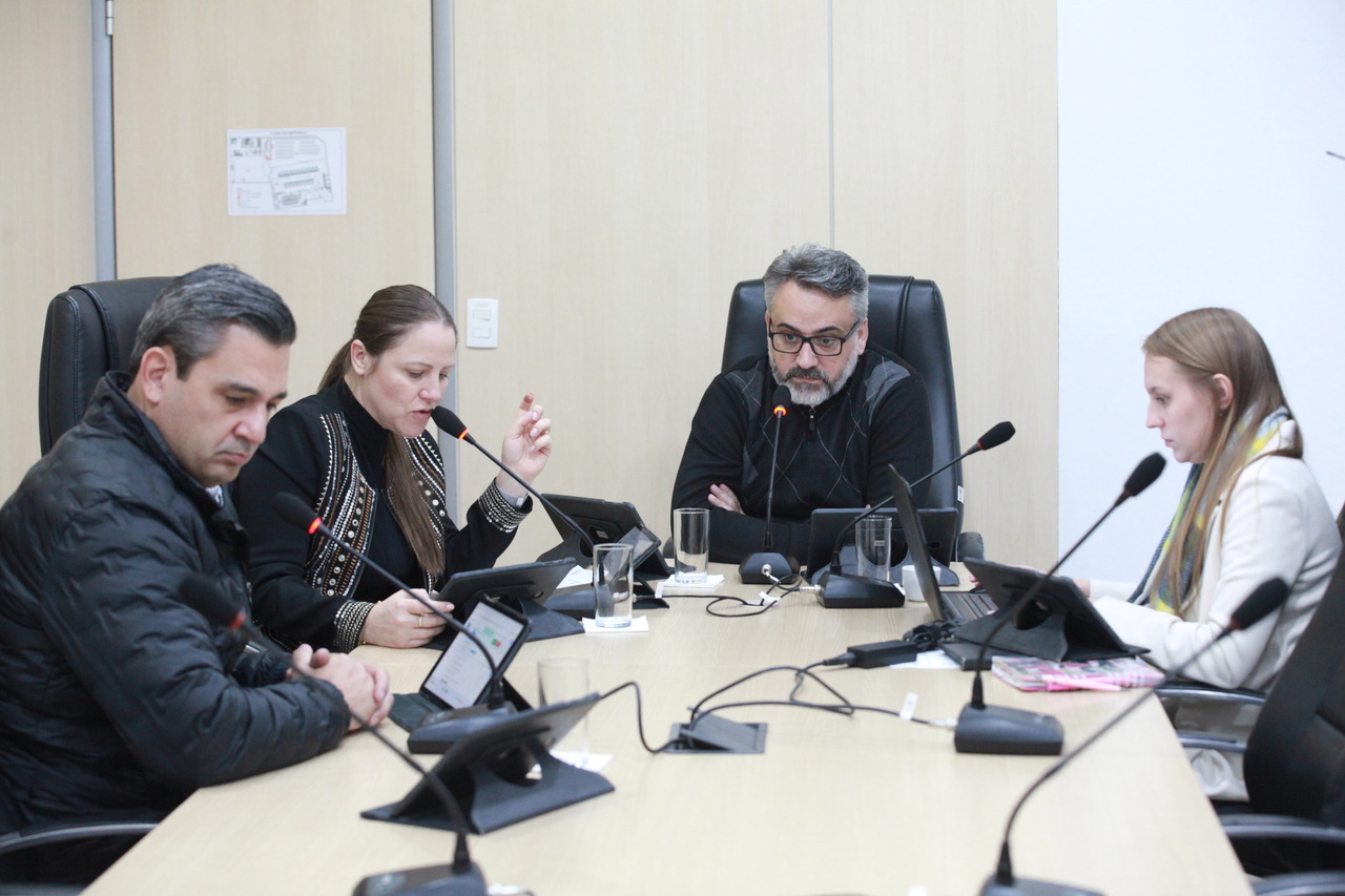 Comissões de Educação, Transportes e Turismo dão pareceres favoráveis a três projetos de lei