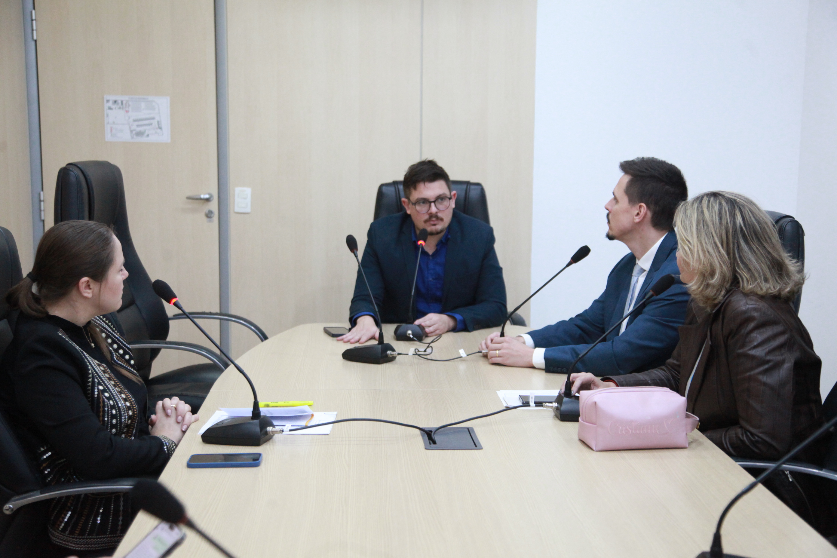 Comissão Especial de Saúde Mental realiza reunião nesta terça-feira na Câmara Comissão Especial de Saúde Mental realiza reunião nesta terça-feira na Câmara
