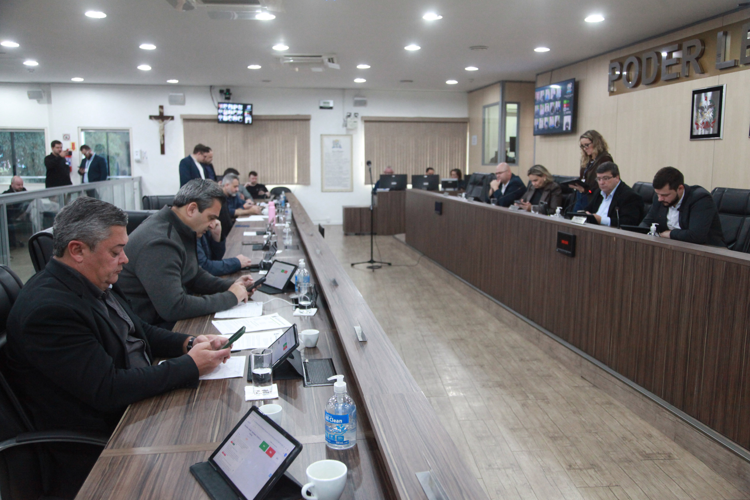 Vereadores aprovam instalação de câmeras nas escolas municipais