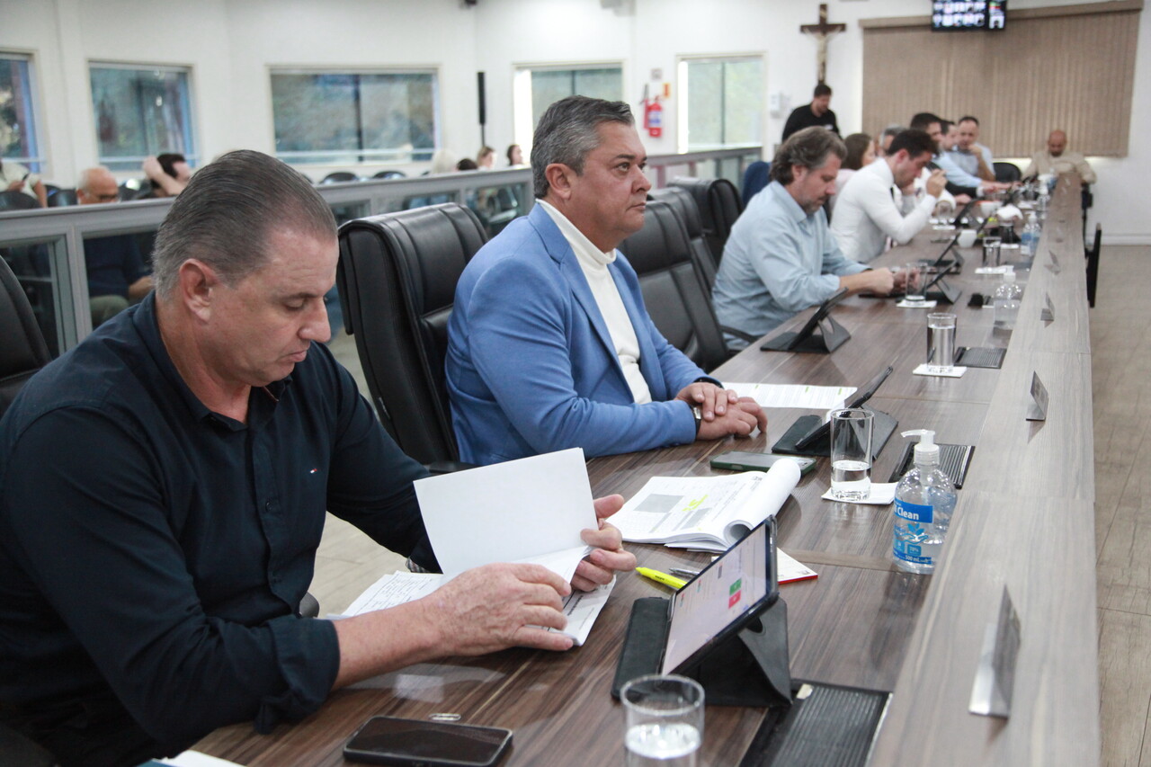 Confira os projetos e proposições aprovados na sessão desta terça-feira (17)