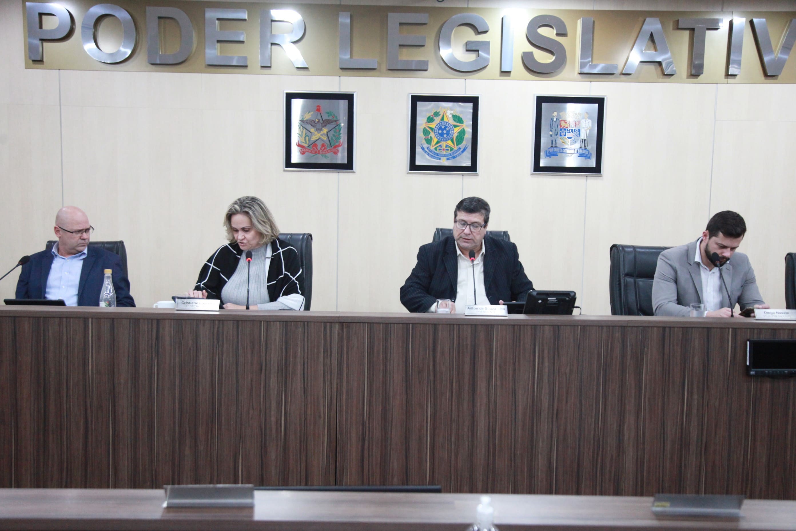 Confira os projetos e proposições aprovados na sessão desta terça-feira (19)