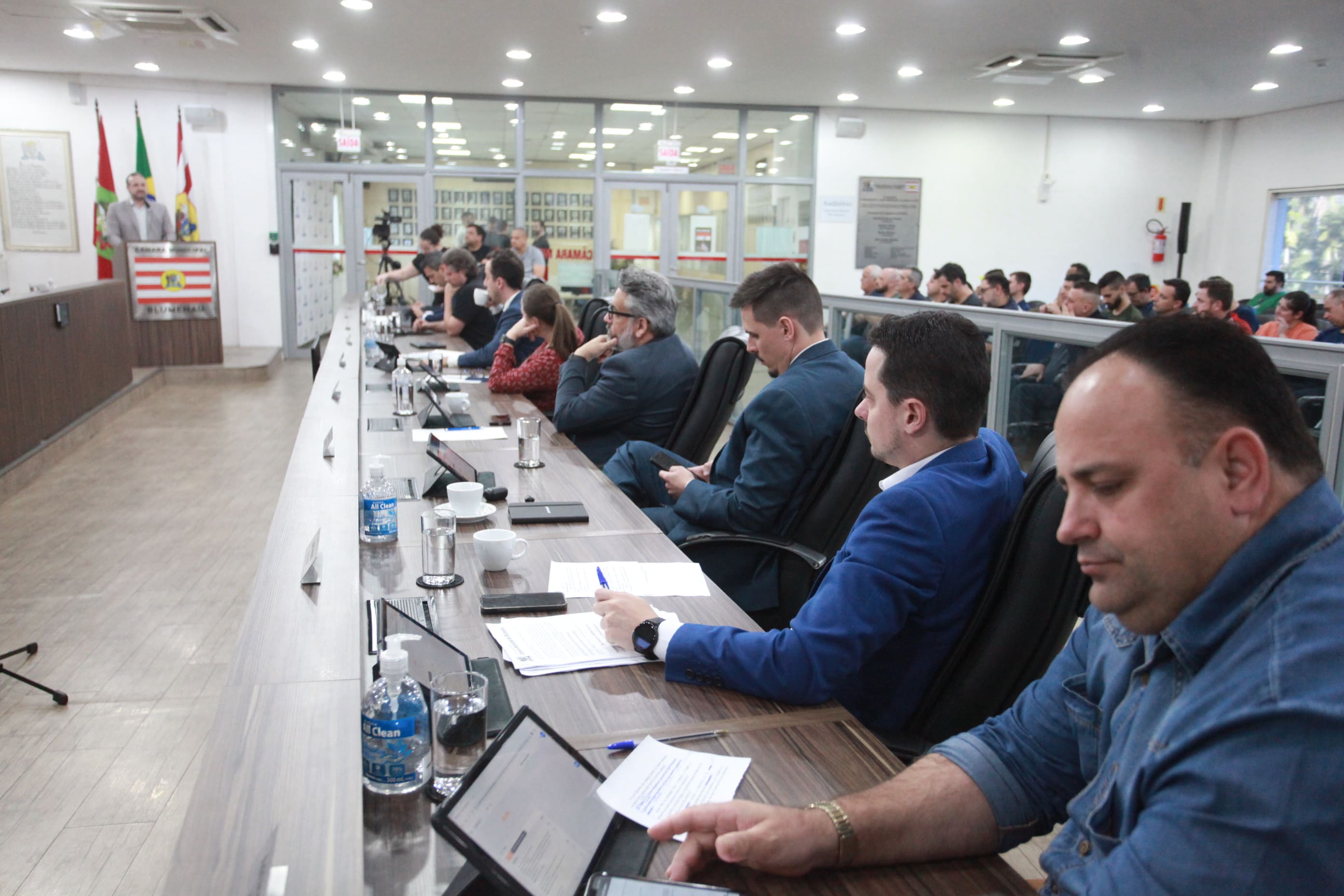 Confira os projetos e proposições aprovados na sessão desta terça-feira (23)