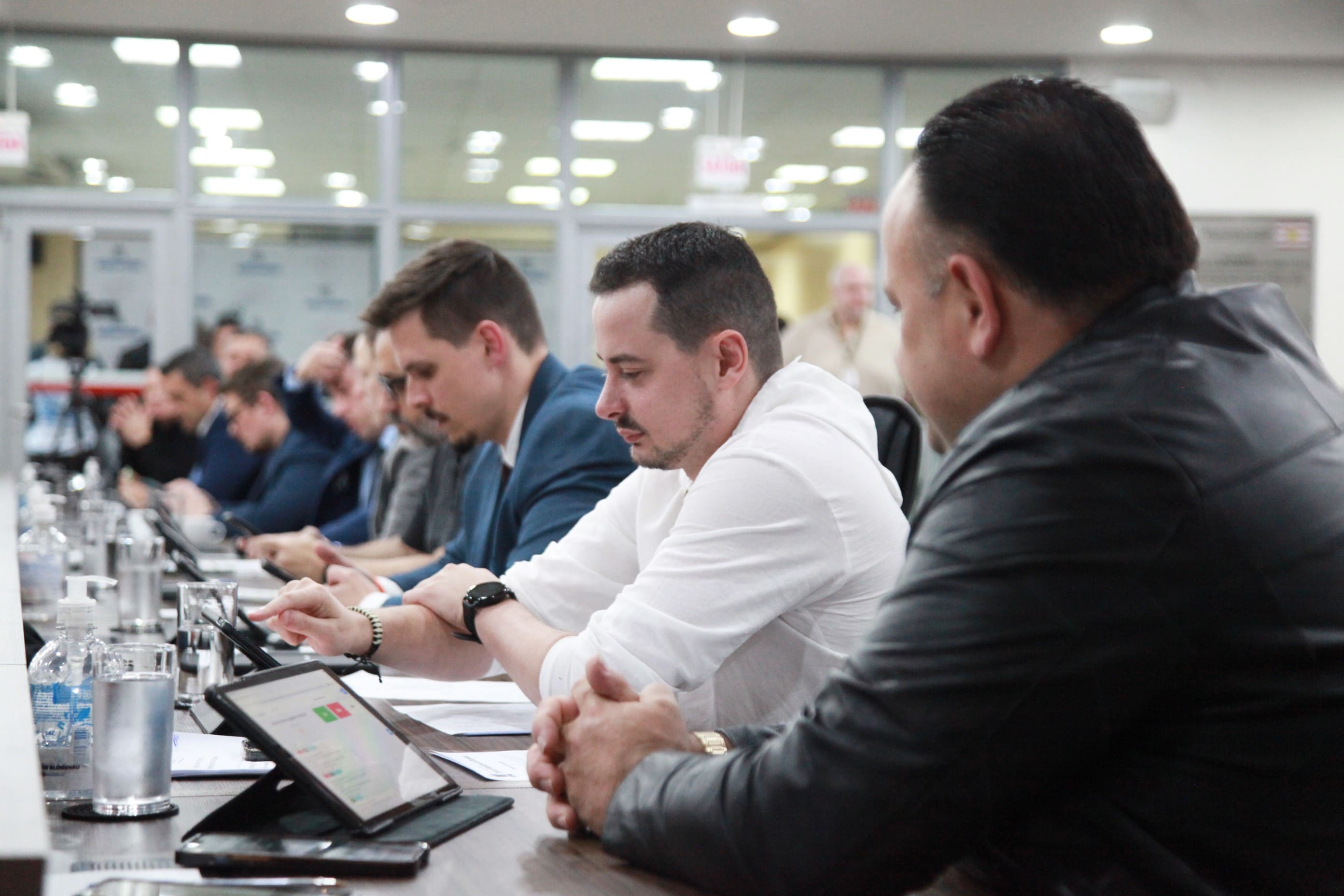 Confira os projetos e proposições aprovados na sessão desta quinta-feira (9)