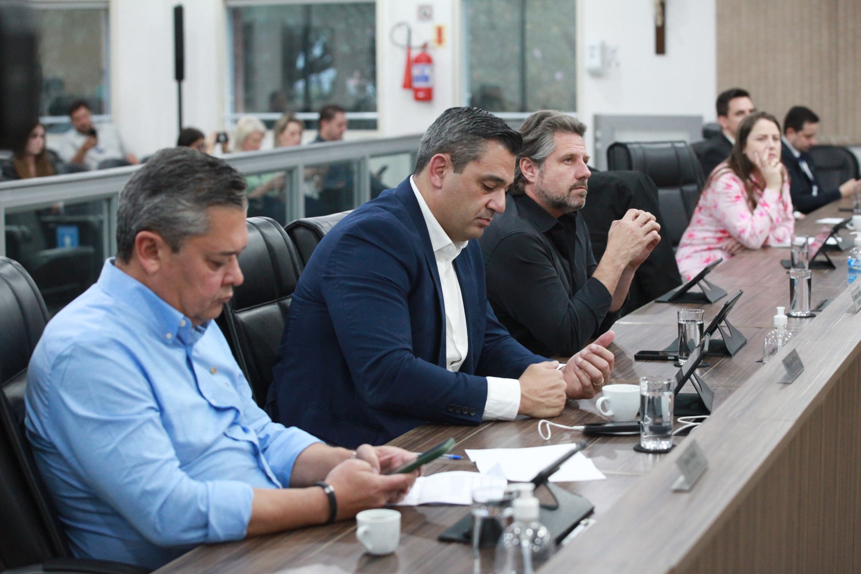 Confira os projetos e proposições aprovados na sessão desta quinta-feira (30)