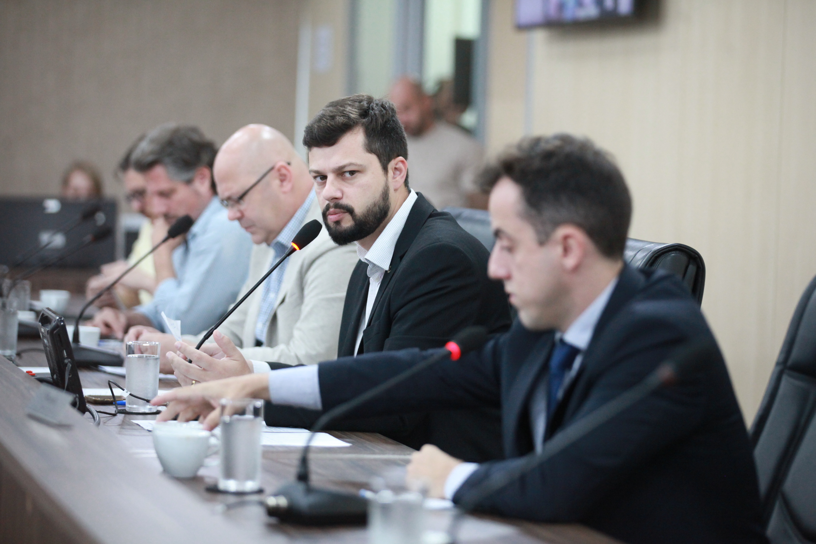 CPI do Esgoto agenda para 2 de dezembro o depoimento do ex-prefeito Mário Hildebrandt