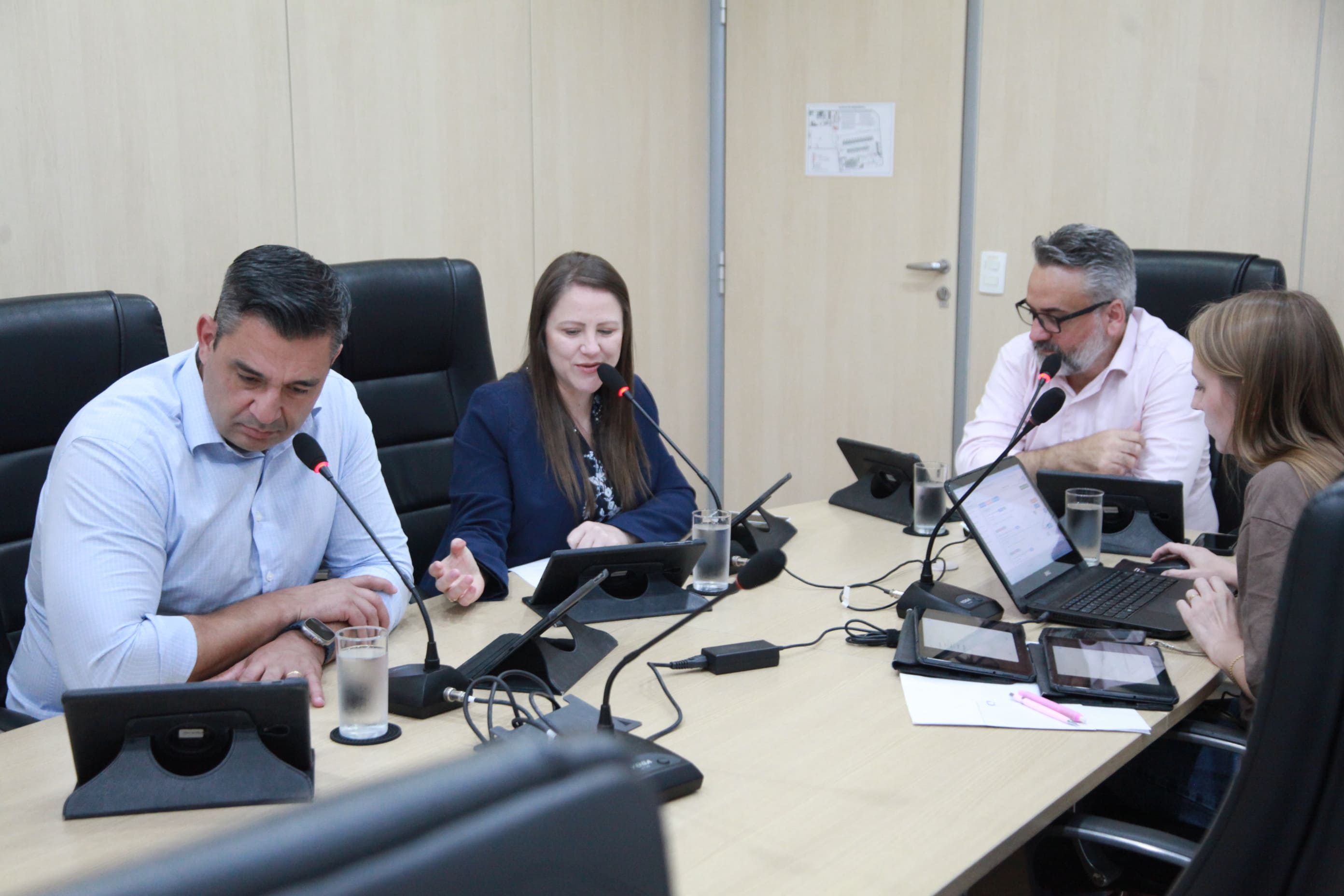 Comissão de Educação dá pareceres favoráveis a doze propostas