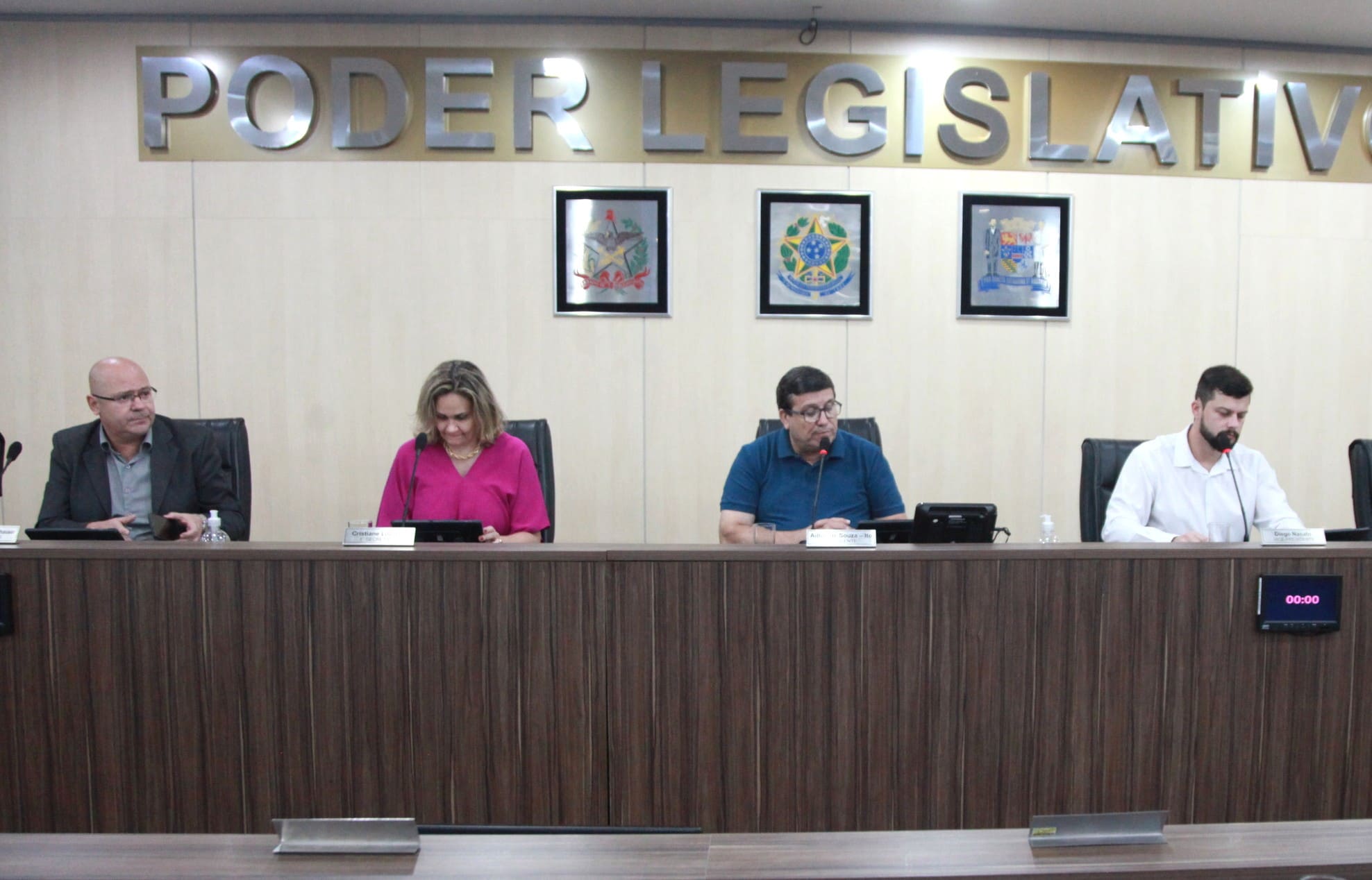 Confira os projetos e proposições aprovados na sessão desta terça-feira (2)