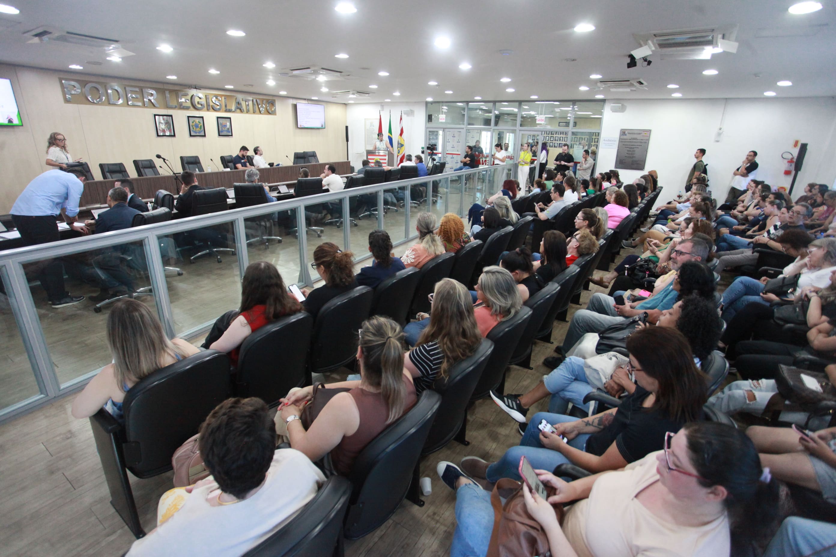 Câmara aprova pacote de projetos com destaque para alteração nas gratificações dos profissionais da saúde