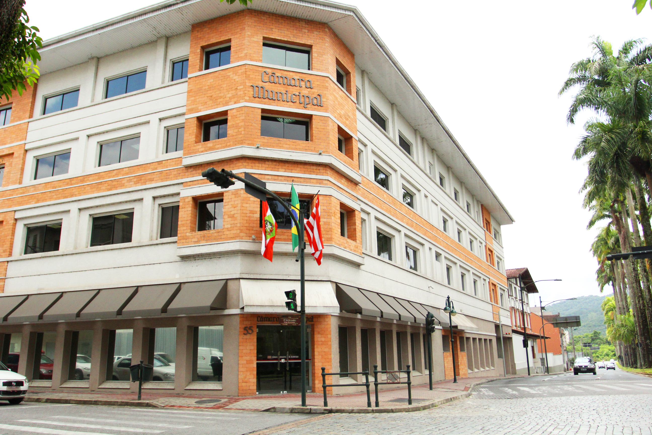 Câmara de Vereadores de Blumenau retoma atendimento ao público após recesso legislativo