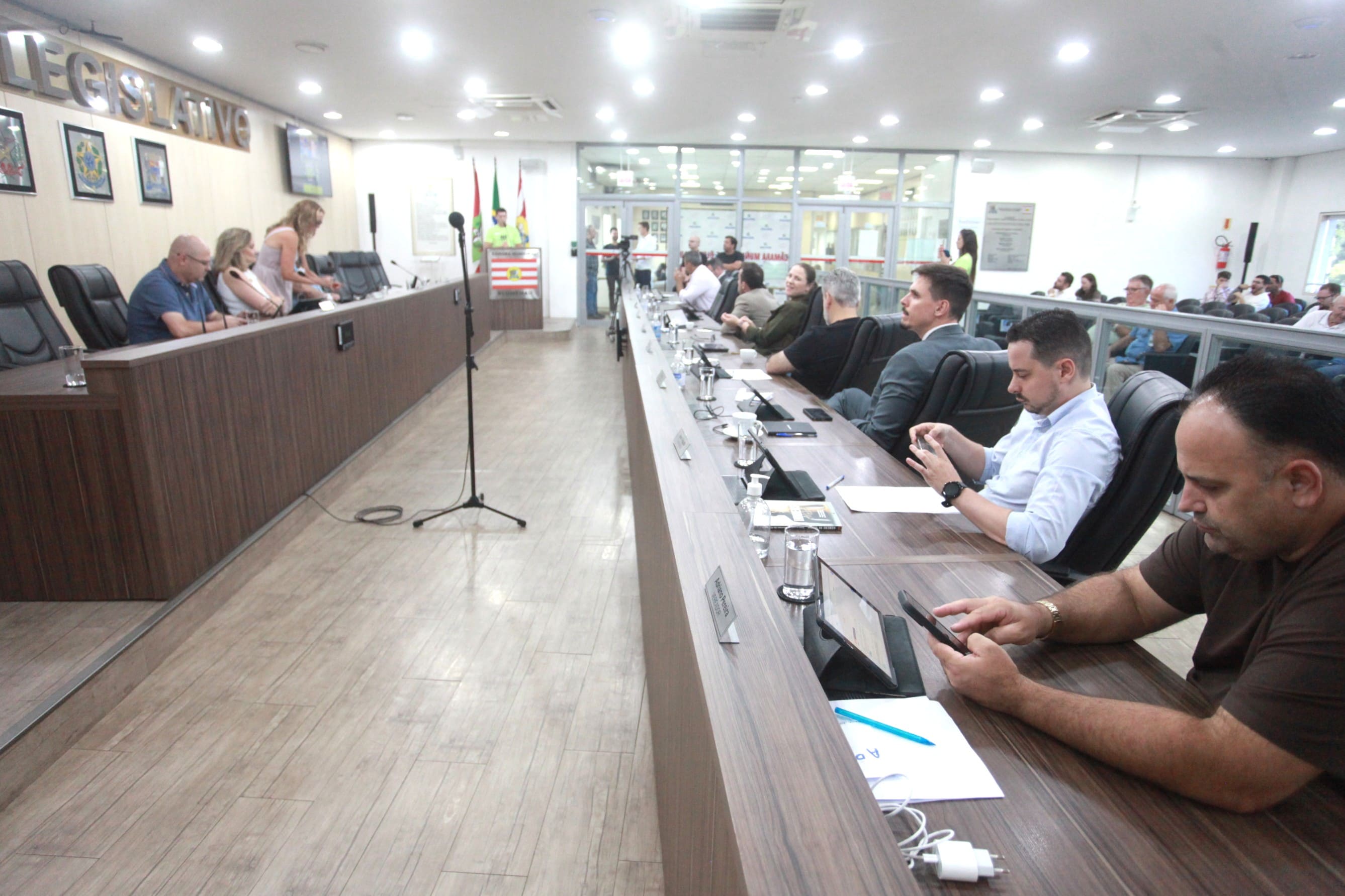 Confira os projetos e proposições aprovados na sessão desta quinta-feira (5)