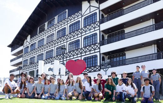 Vereadores mirins visitam Prefeitura de Blumenau e conhecem funcionamento do Executivo