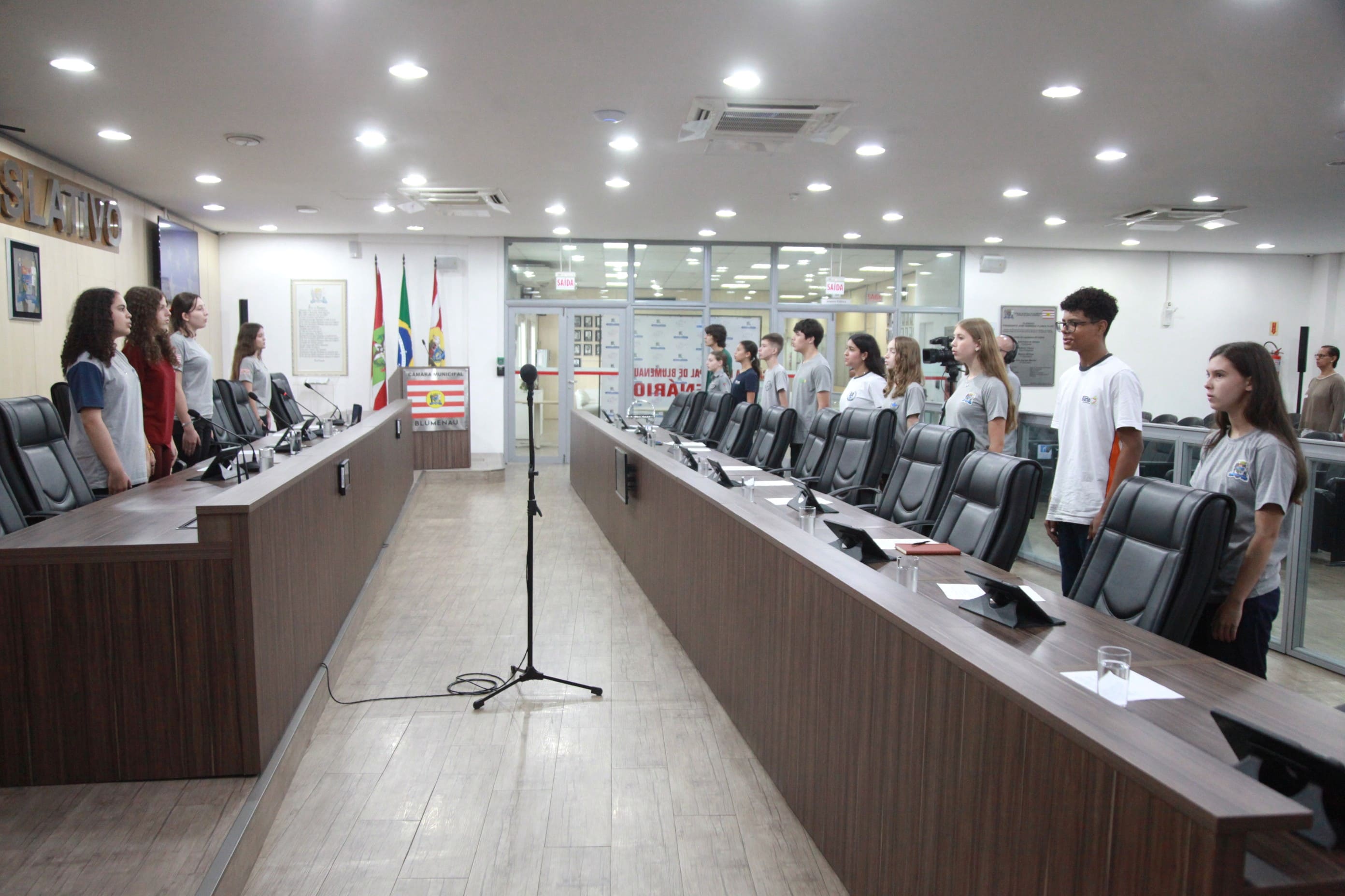 Câmara de Blumenau compartilha experiência do programa Câmara Mirim com município de São Martinho