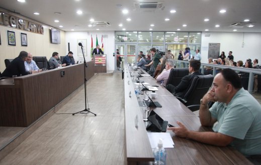 Câmara aprova alteração na Lei Orgânica que reorganiza prazos do orçamento municipal