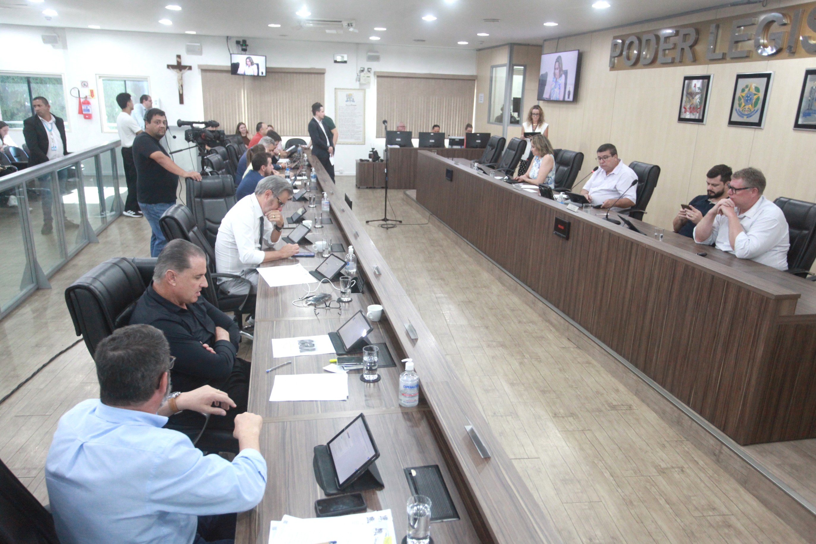 Confira os projetos e proposições aprovados nesta quinta-feira (23)