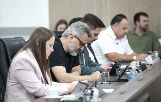 Confira os projetos e proposições aprovados na sessão desta quinta-feira (7)