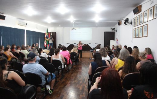 Procuradoria da Criança e do Adolescente promove formação para profissionais da Educação Infantil
