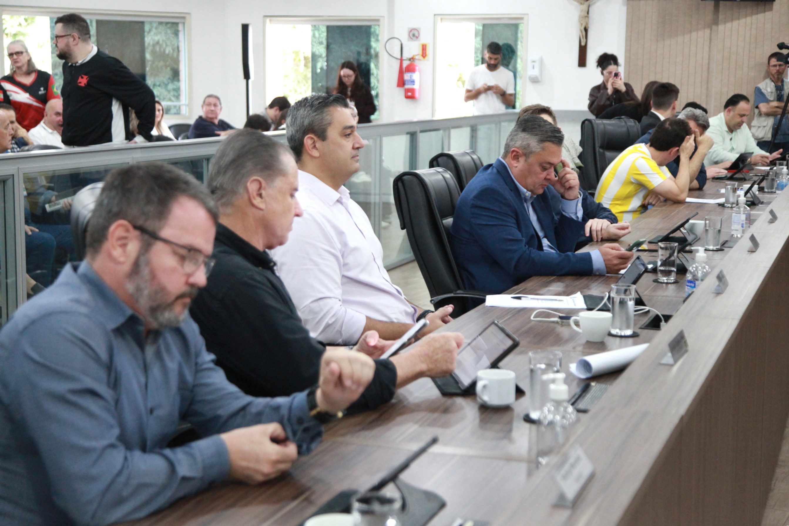 Confira os projetos e proposições aprovados na sessão ordinária desta terça-feira (18)