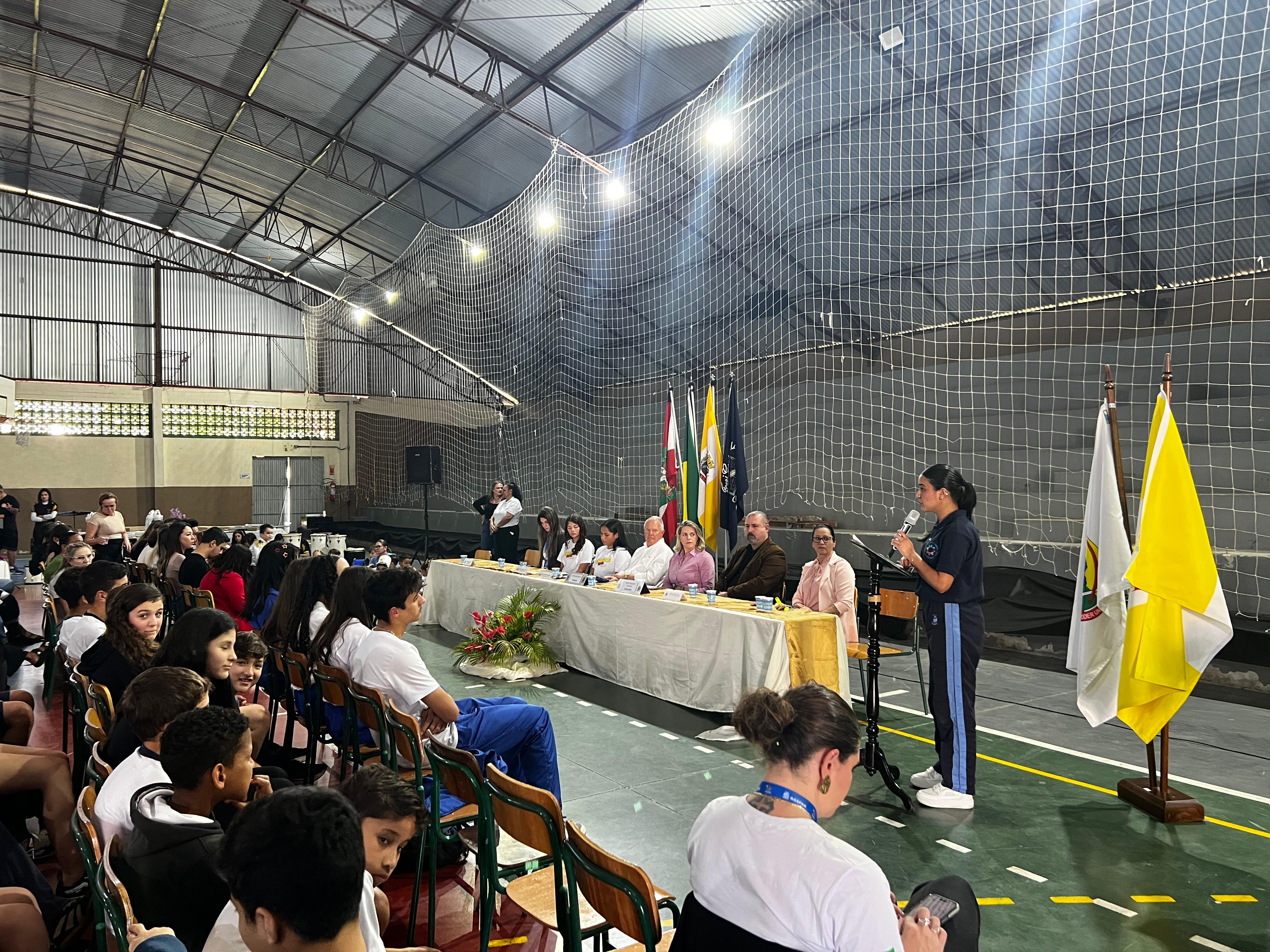 Câmara Mirim de Blumenau participa de sessão itinerante em Gaspar