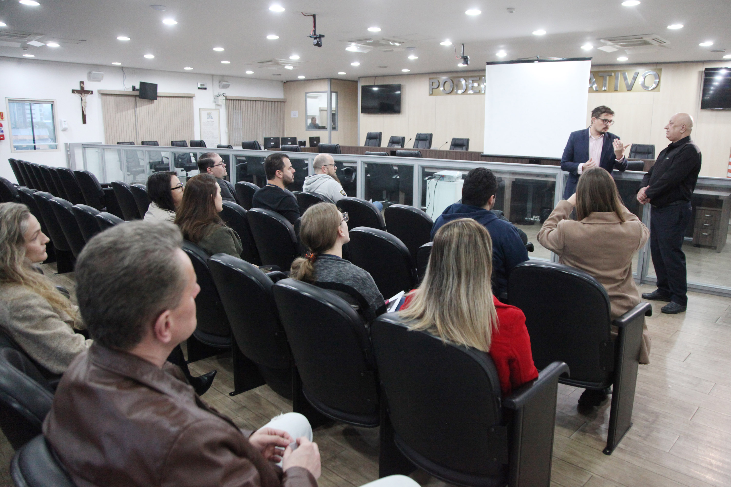 Palestra na Câmara de Blumenau aborda saúde emocional e estratégias de autocuidado