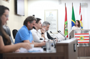 Secretaria de Saúde de Blumenau apresenta Relatório em Audiência Pública - 28.04.2026 